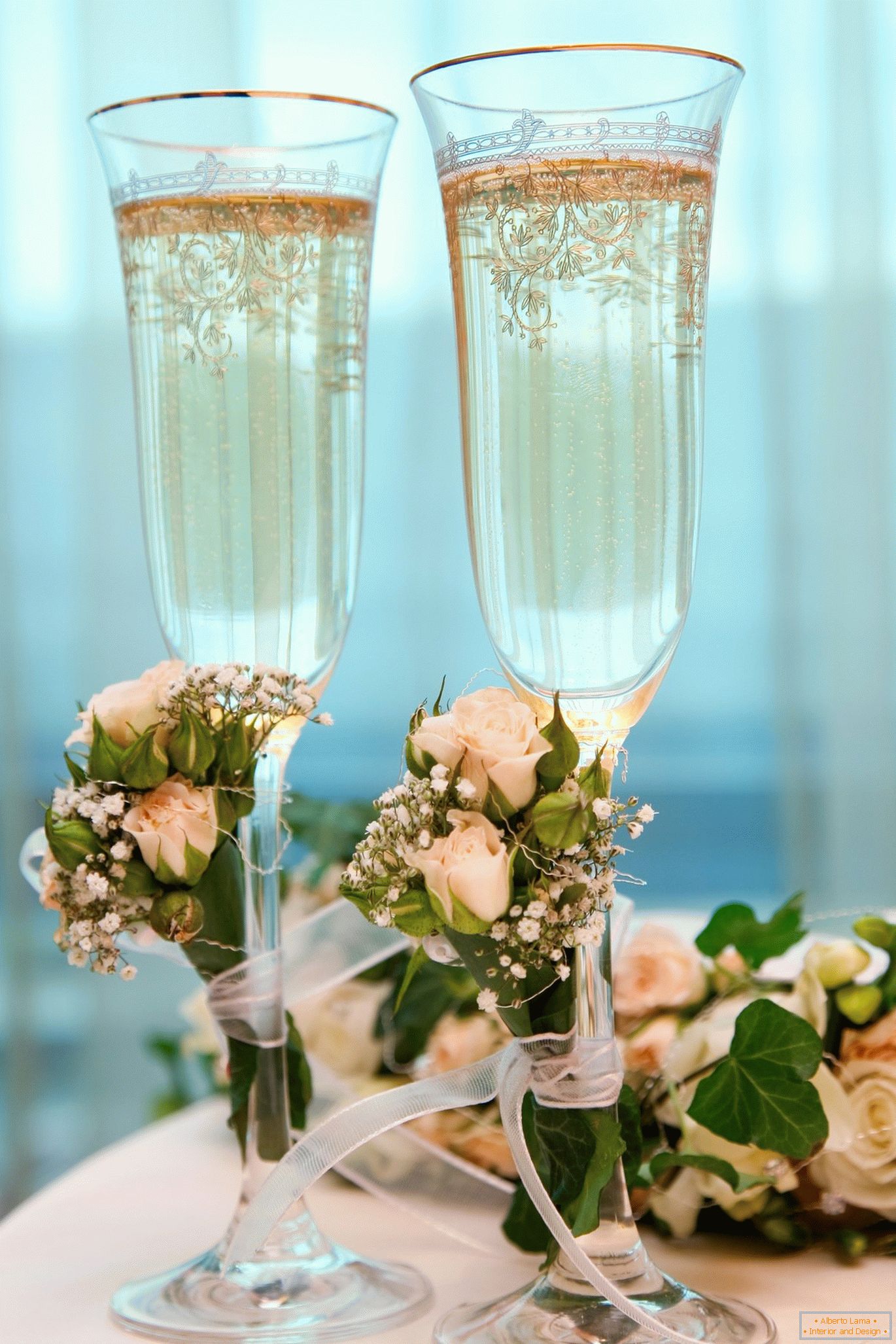 Gafas de boda con flores artificiales