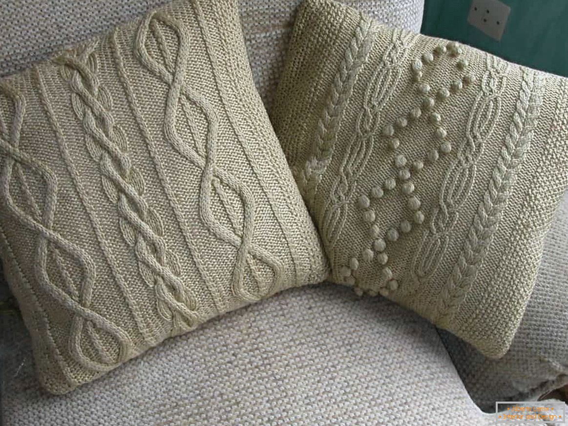 Almohadas decorativas tejidas