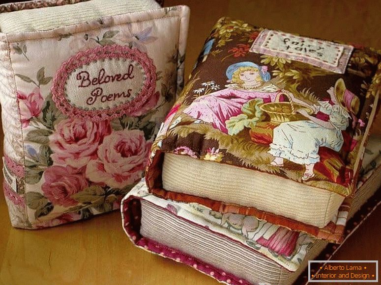 Almohadas-libros decorativos
