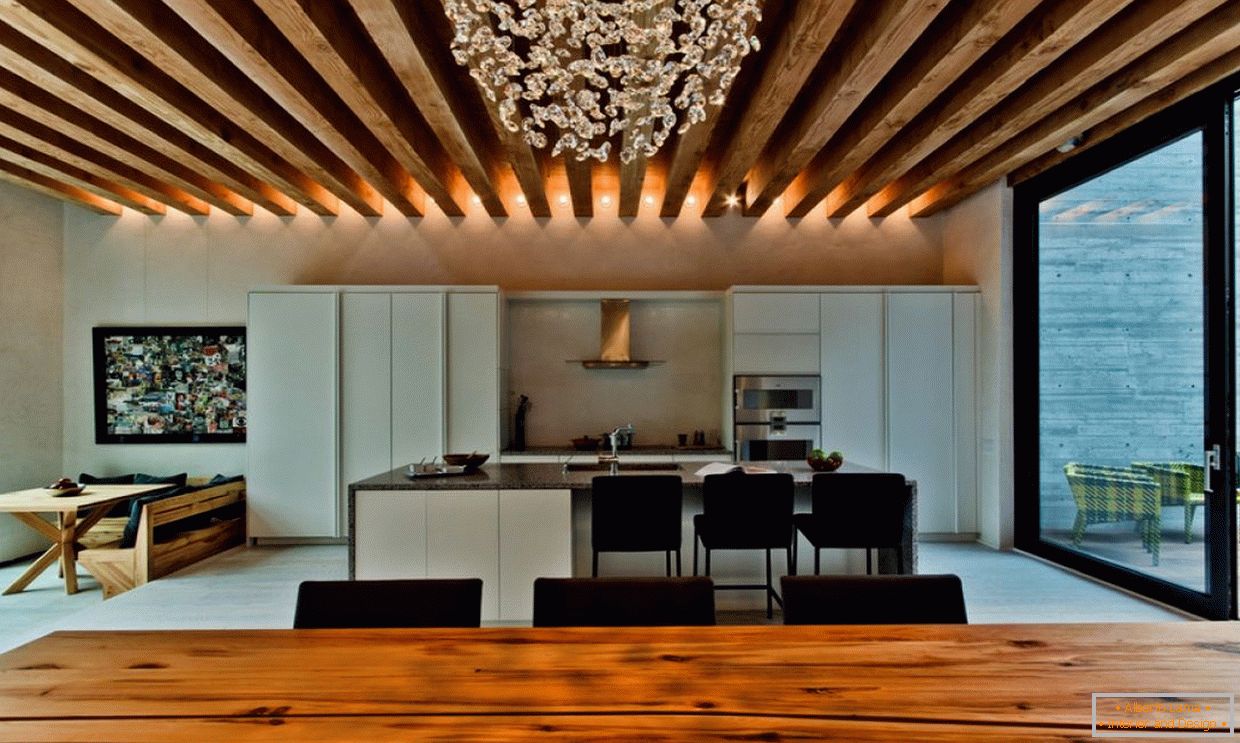 Iluminación LED en un techo de madera