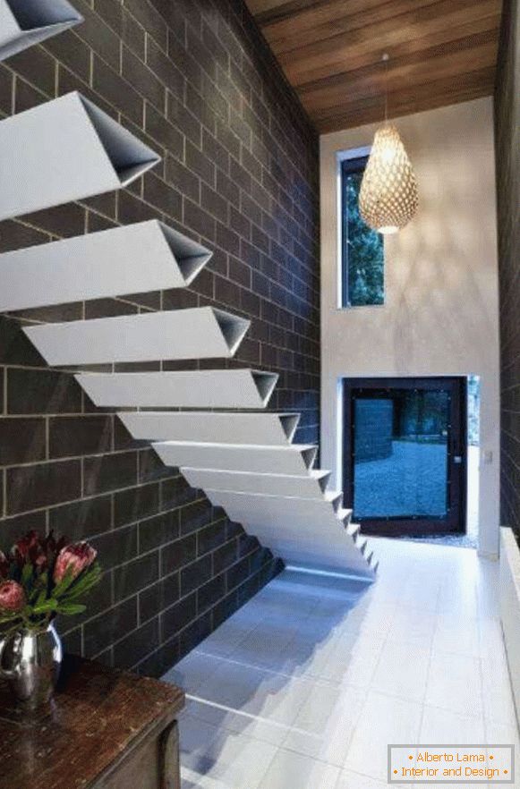 Diseño de una escalera en una casa privada, foto 3