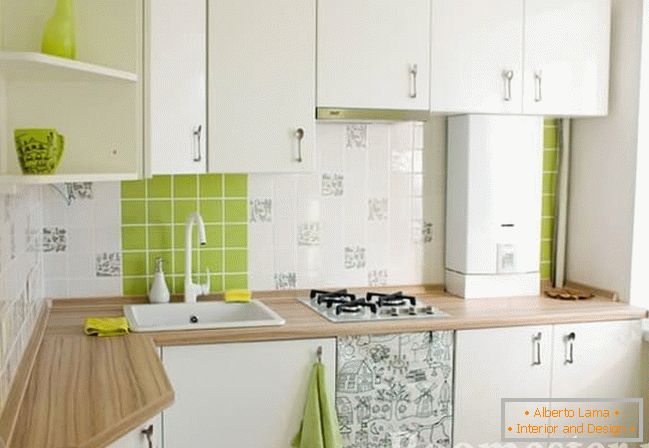 Blanco y verde en la decoración de la cocina
