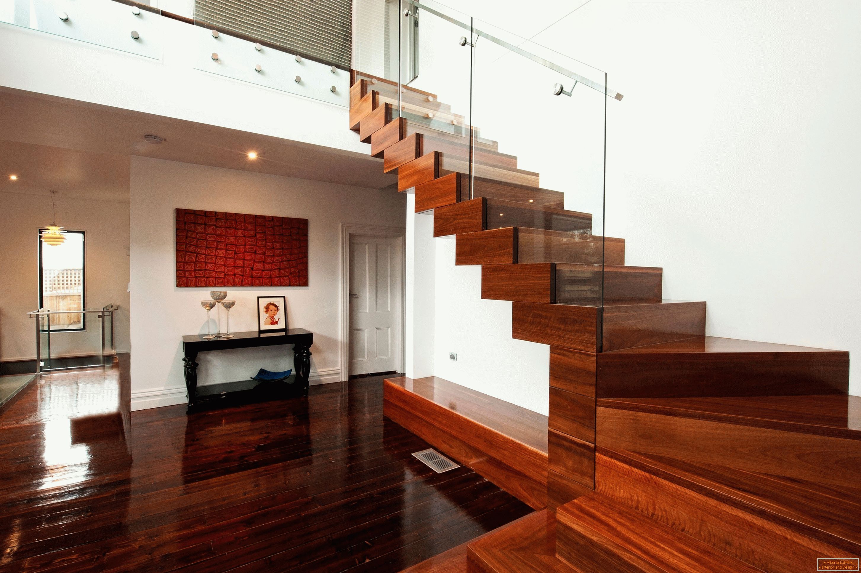 Escalera de madera masiva