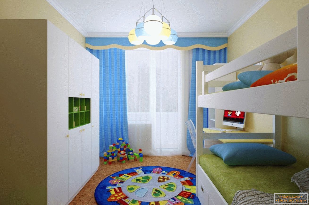 Cortinas azules en la habitación para el niño