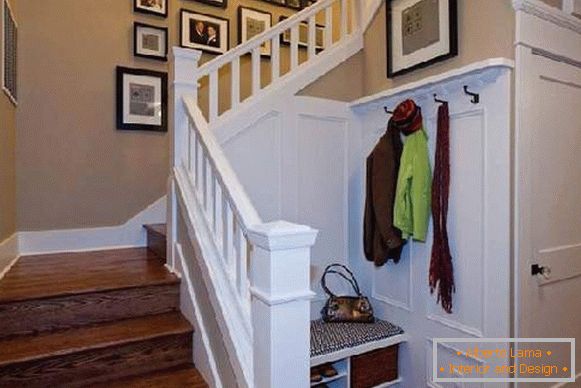 pasillo en la casa con escalera diseño foto, foto 37