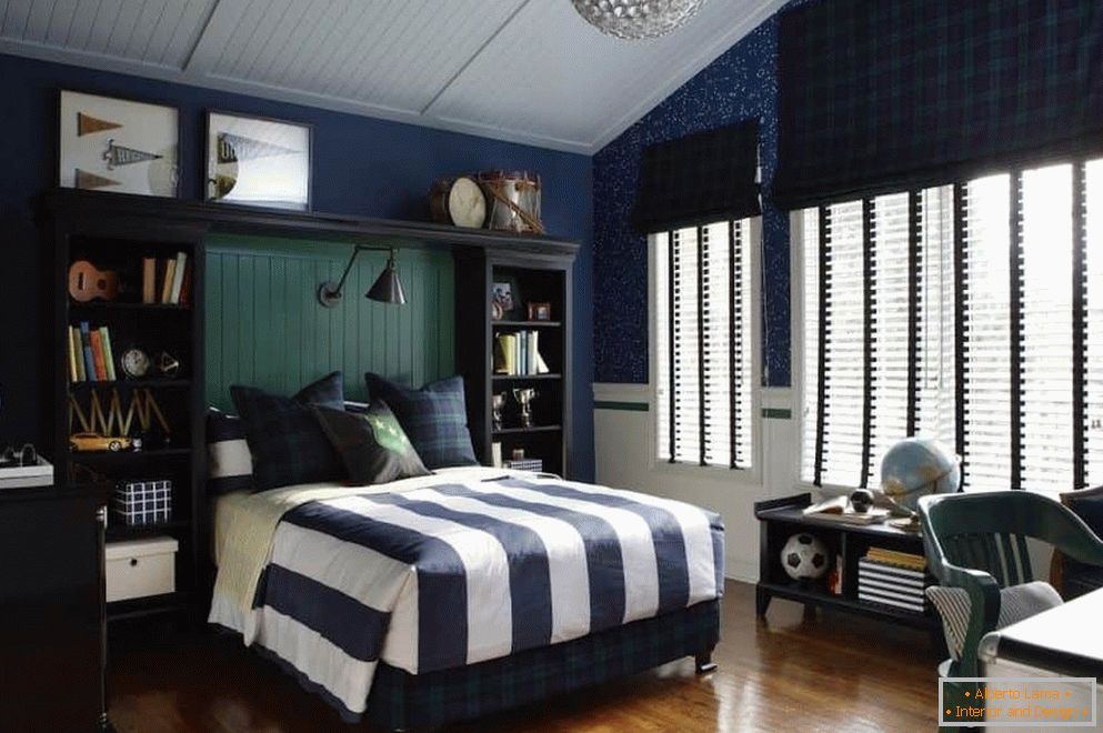 Gran dormitorio para un niño en tonos azules