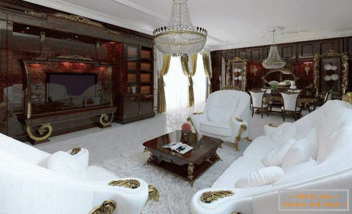 Elegante interior de la sala de estar en estilo barroco.