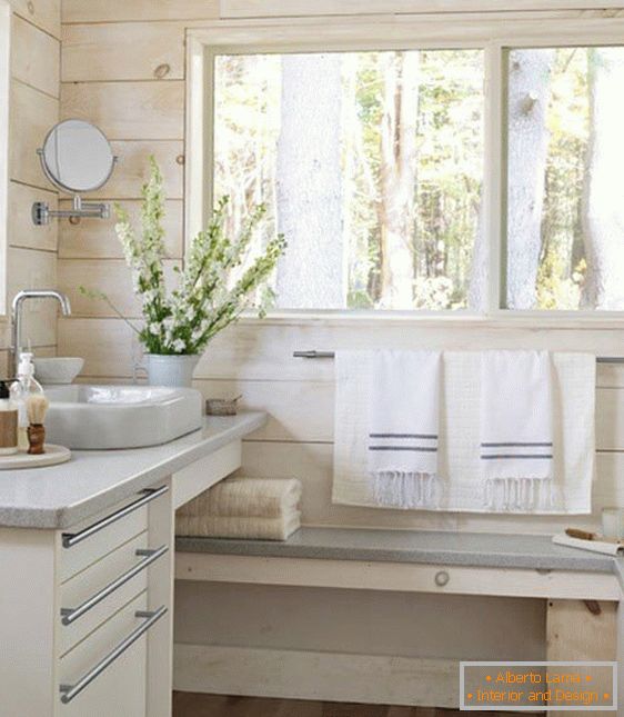 Cuarto de baño en estilo ecológico