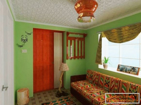 Muebles en estilo étnico en el diseño del pasillo