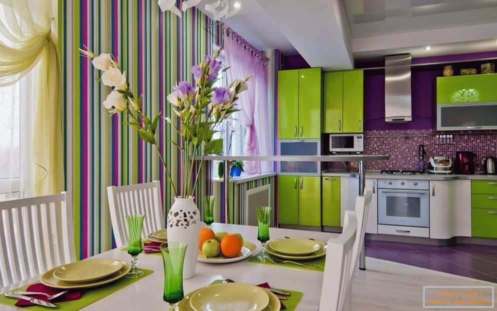 Diseño de cocina verde y morada