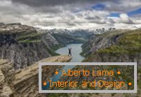 Interpretación fotográfica del acantilado de Trolltunga, Noruega