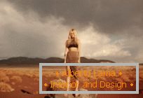 Sesión de fotos en el desierto con la modelo Hannah Kirkelie