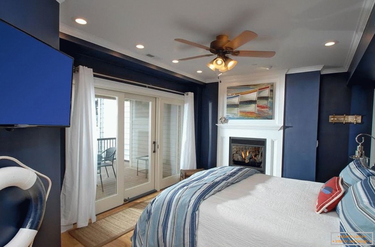 Diseño de dormitorio azul y blanco