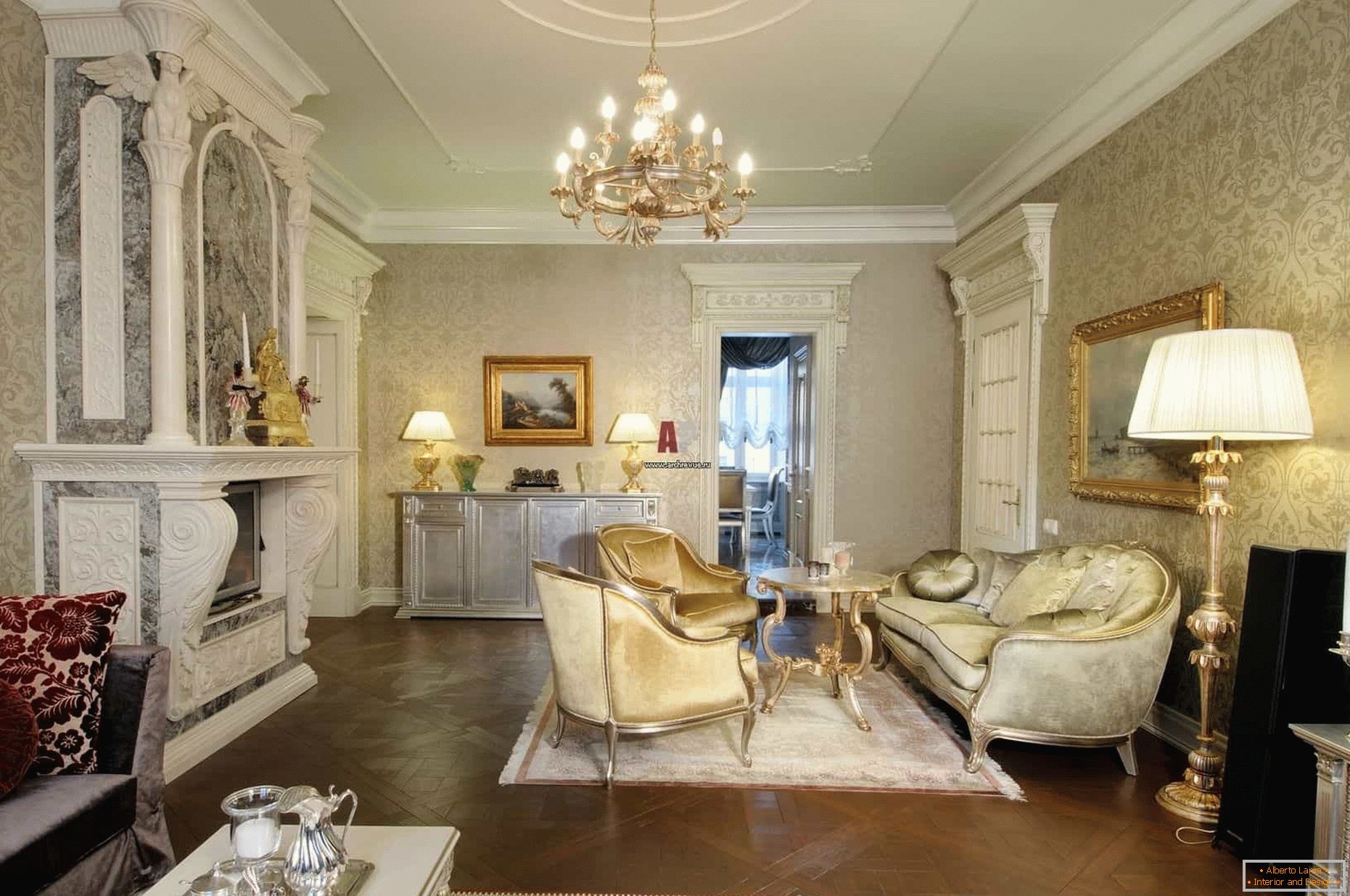 Sala de estar en estilo clásico con chimenea