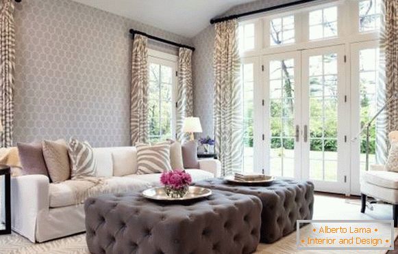 Elegante sala de estar moderna en tonos grises