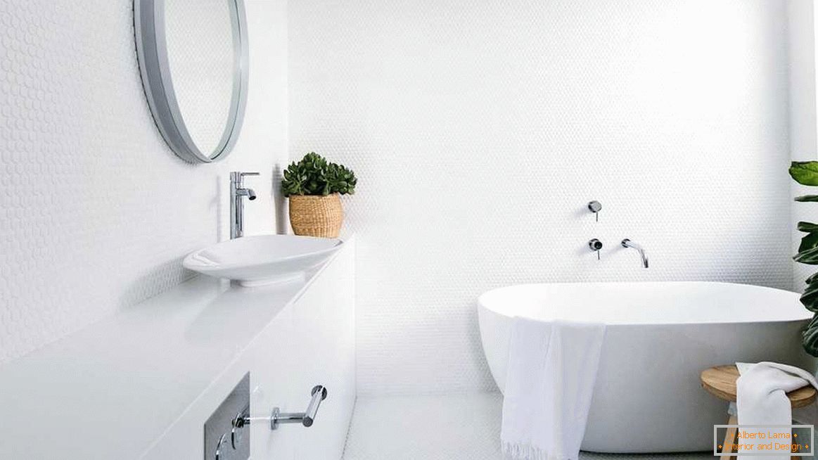 Diseño de baño en blanco