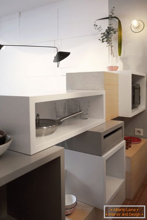 Diseño de interiores de un pequeño apartamento de Julie Nabuchit
