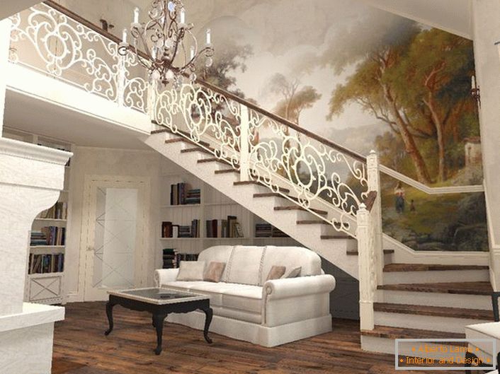 La sorprendente armonía de la elegante escalera y el interior de la casa en el estilo mediterráneo.