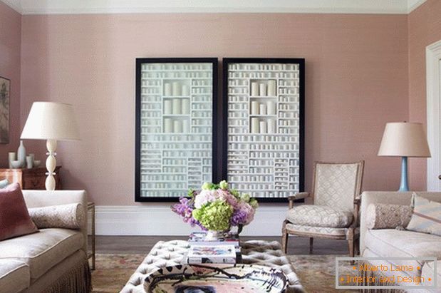 Sala de estar en tonos rosados