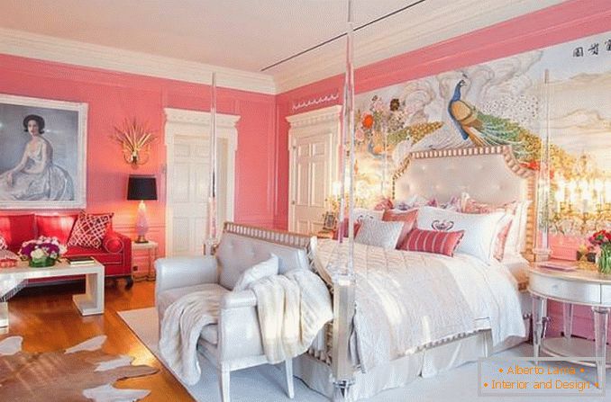 Elegante eclecticismo en el dormitorio rosa