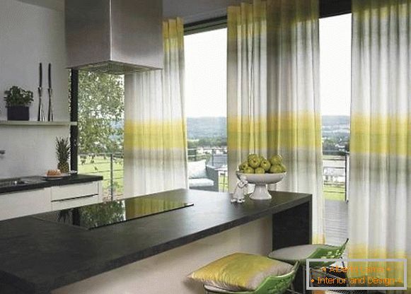 Diseño de cocina con cortinas de color limón foto 2016