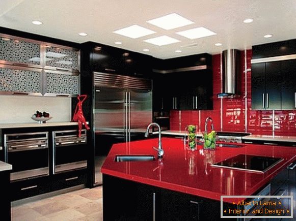 Foto de diseño de cocina negra roja 33