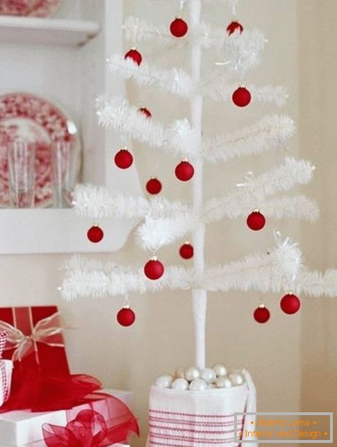 árbol de Navidad simple y elegante decoración