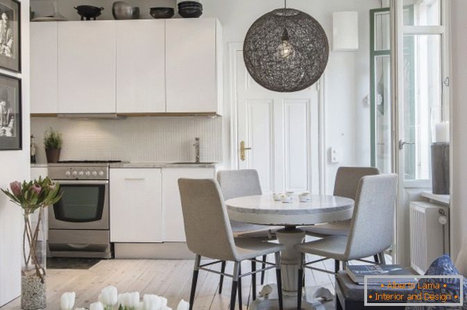Comedor apartamentos-estudios en estilo escandinavo