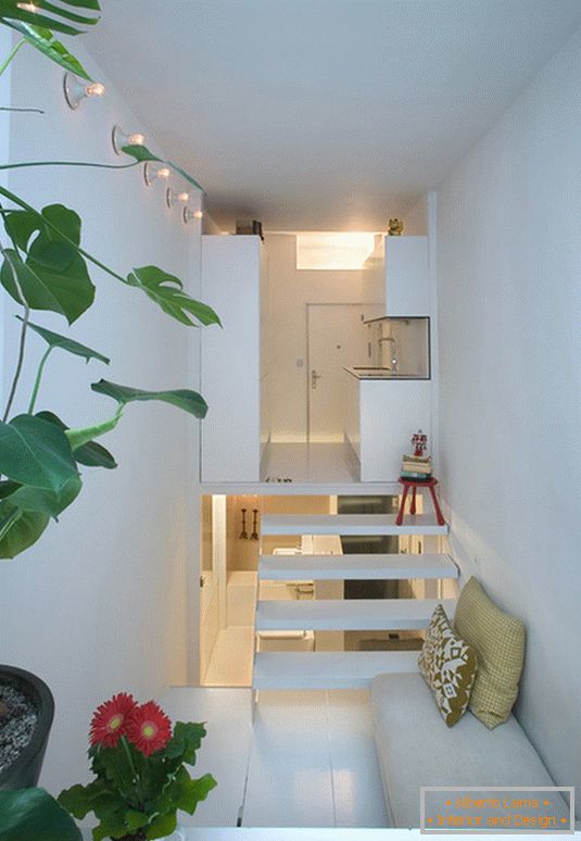 Diseño no estándar de un apartamento pequeño