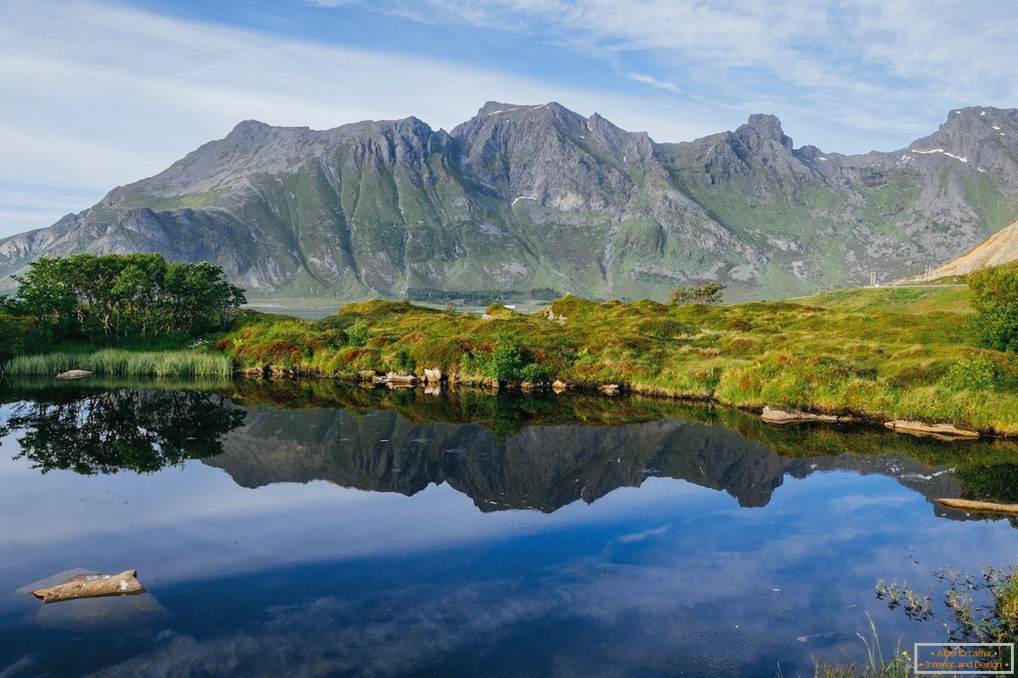 Colorido paisaje de la naturaleza en Noruega