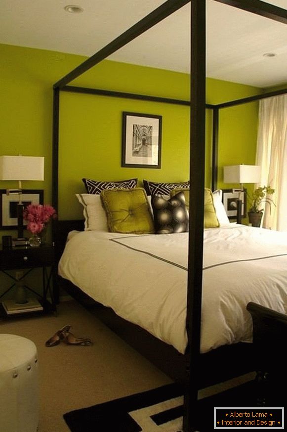 Dormitorio con paredes de color oliva