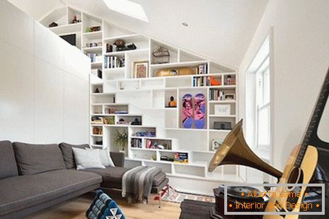 Mini-apartamento en el desván en estilo escandinavo