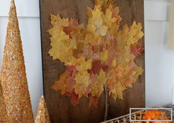 Decoración de hoja de otoño por manos propias - aplique