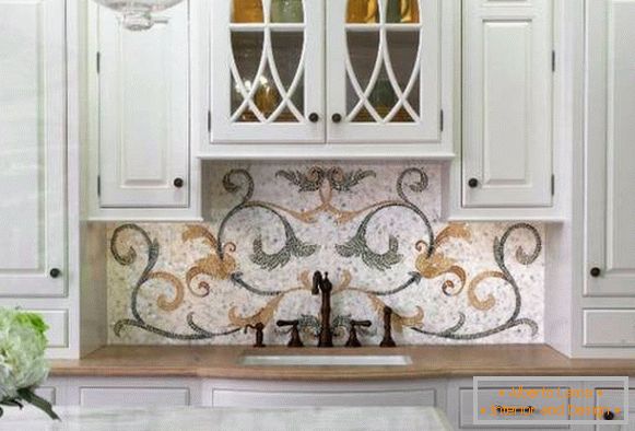 un panel de azulejos en la cocina, foto 25