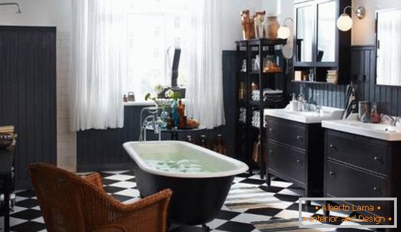 Colocación de azulejos en el baño