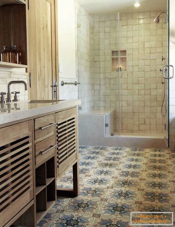 Azulejos con estilo en el diseño del baño photo