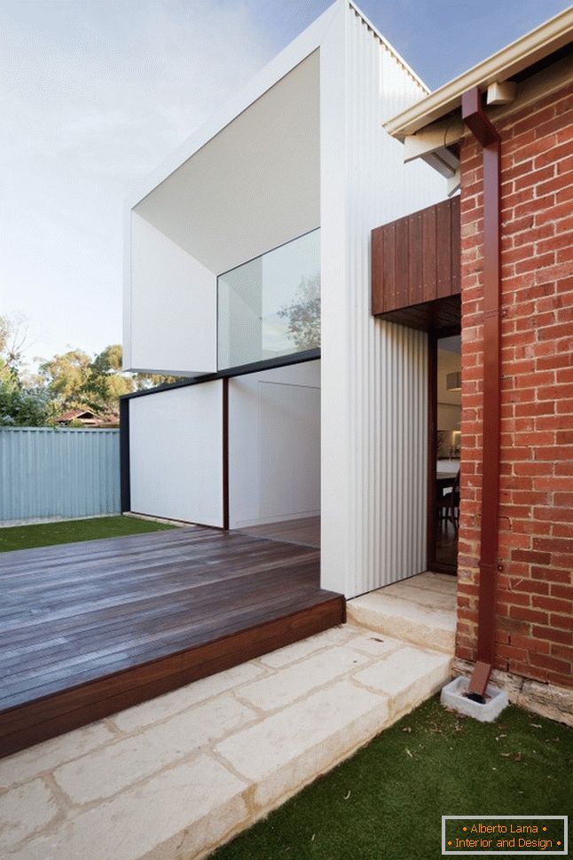 Una extensión compacta a una casa de ladrillo de David Barr Architect