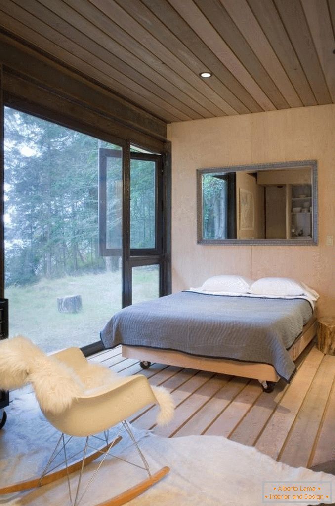 Dormitorio de una pequeña casa cerca de Seattle