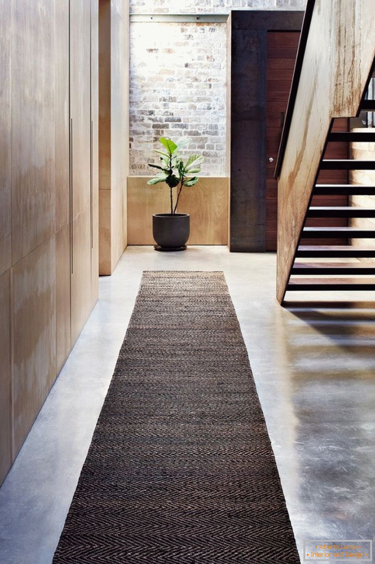 brown_cove_jacket_cat_brown-carpet-path-mat