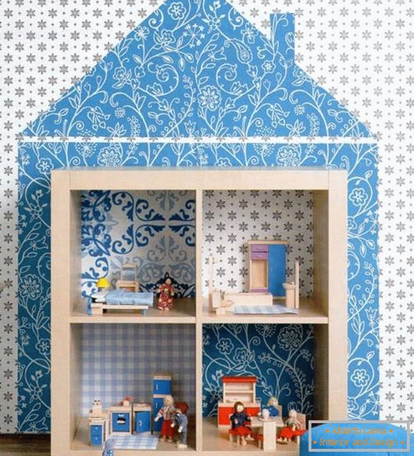 Casa de muñecas de un estante cuadrado