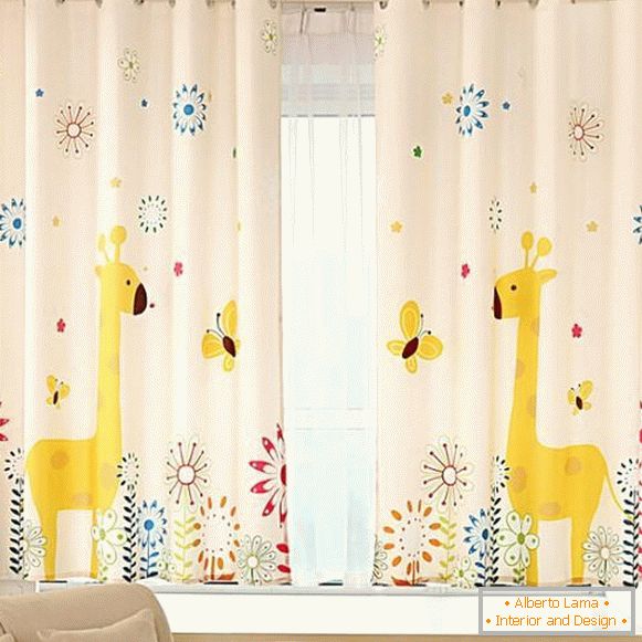 cortinas cortas para el chico de la habitación de un niño, foto 27
