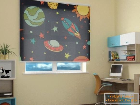 persianas enrollables para niños en una habitación infantil para niño, foto 42