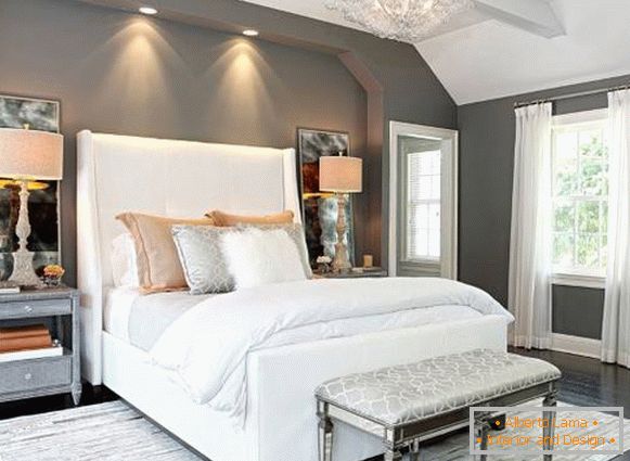 Imagen de un dormitorio en un estilo moderno con pintura gris en las paredes