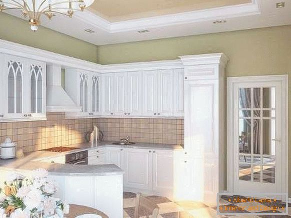 Interior de una pequeña cocina en una casa privada - cocina blanca en un estilo clásico