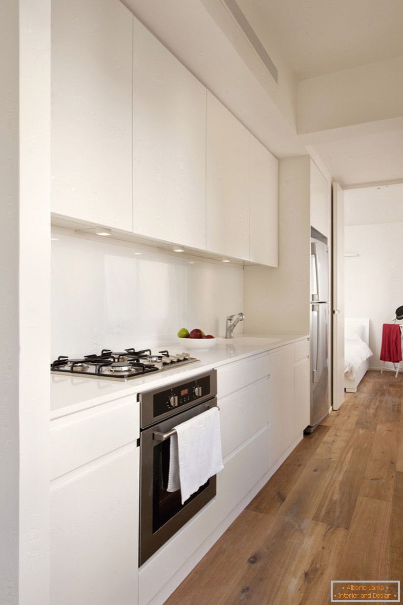Área de cocina en color blanco