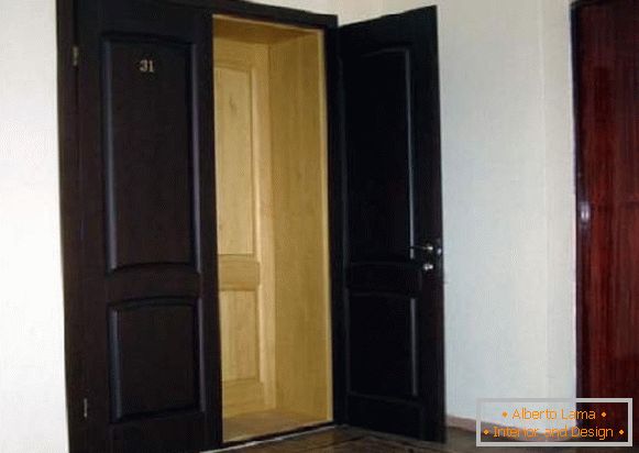 puertas de entrada de madera para apartamentos, foto 31
