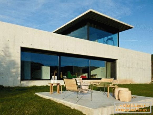 Diseño de una hermosa casa en España