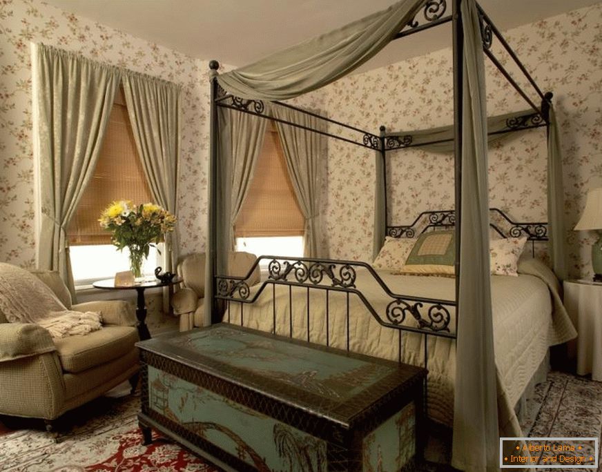 El dormitorio в викторианском стиле