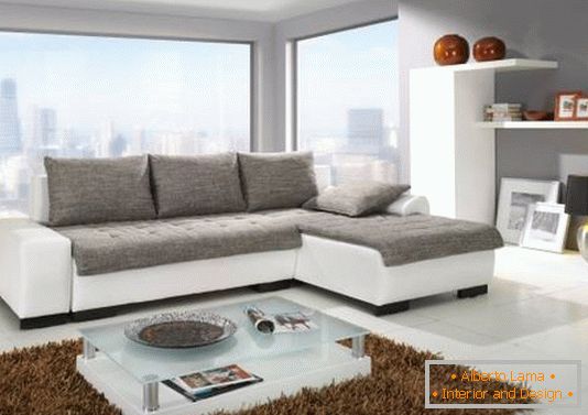 sofá modular muy bien tapizado
