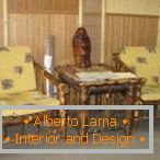 Mesa y sillas de bambú